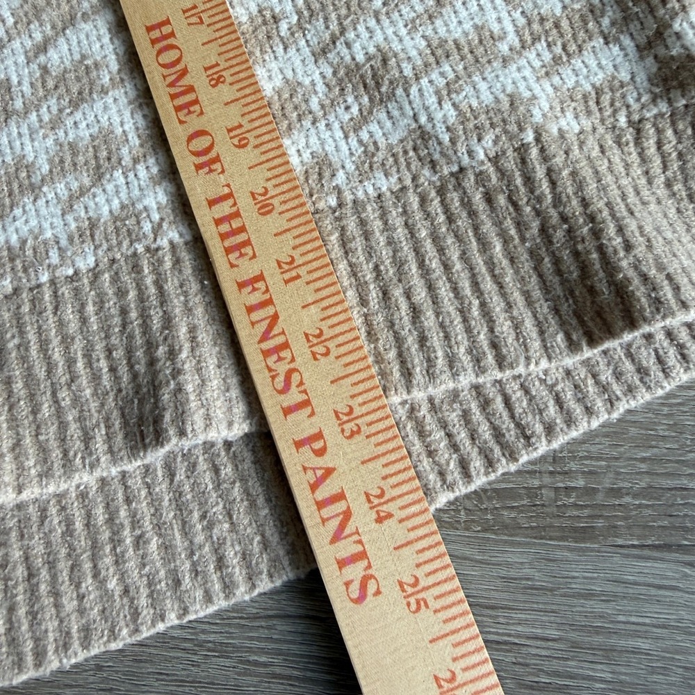 Abercrombie & Fitch Tan Houndstooth V-Neck Sweater Vest Womens Large Soft Knit - Picture 6 of 6